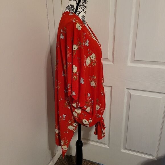 Umgee red floral cover up - Picture 2 of 6